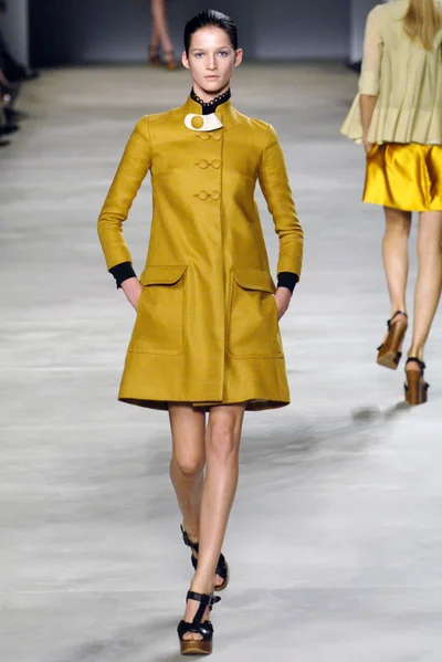 Look 16
